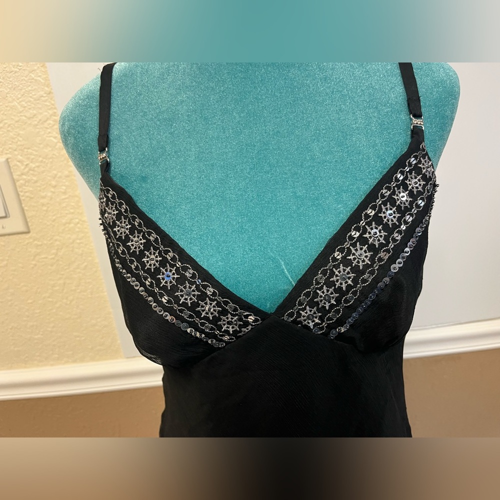 Laundry by Shelli Segal 100% Silk Black Handkerchief Hem Cami Top Size M - Picture 5 of 9